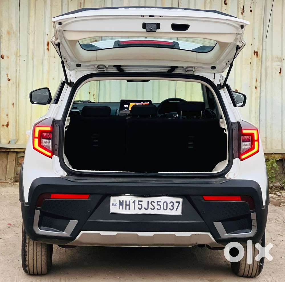 Mahindra Xuv 3xo, 2024, Petrol