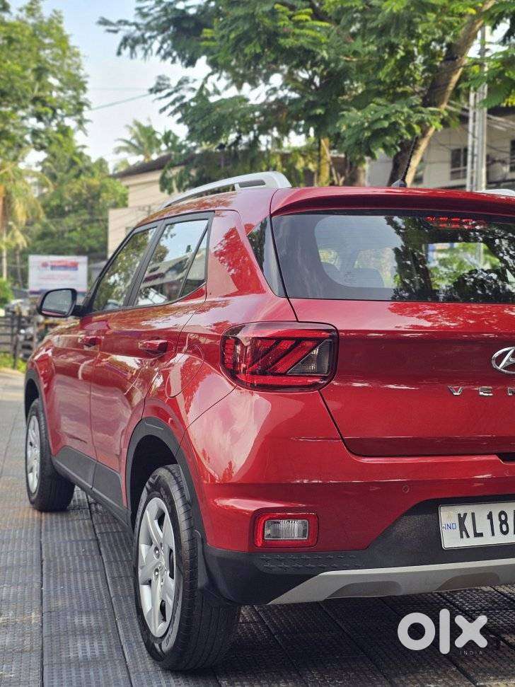Hyundai Venue S 1.2 Petrol, 2021, Petrol