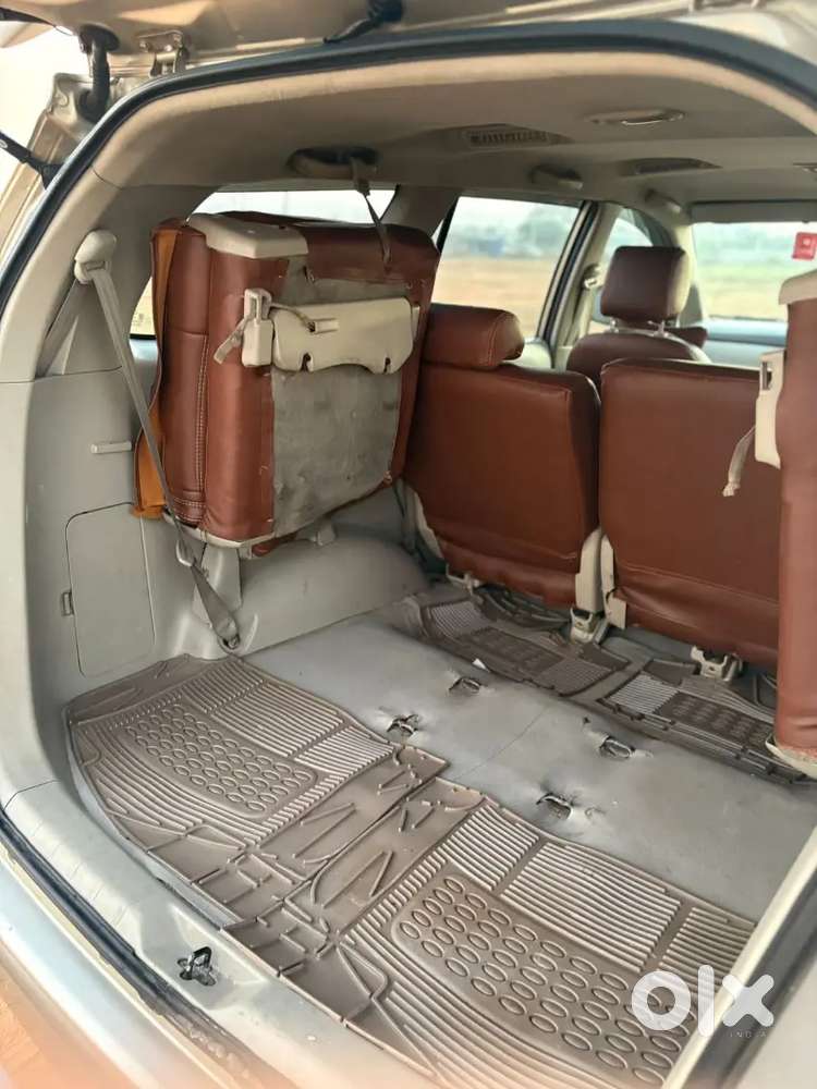 Toyota Innova 2009 Model For Sale