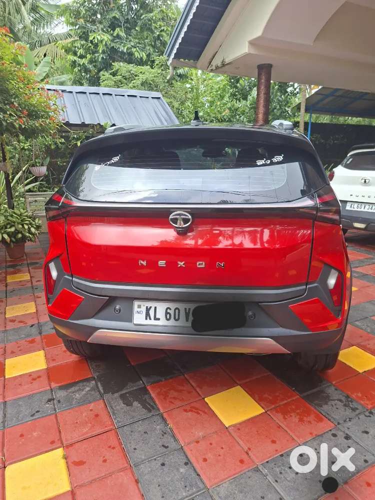 Tata Nexon Creative 2023 Petrol Manual