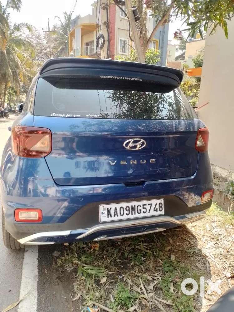 Hyundai Venue 2022 Diesel Well Maintained