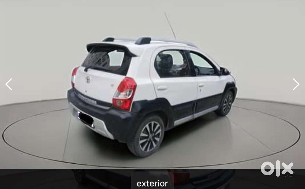 Toyota Etios Cross 2015