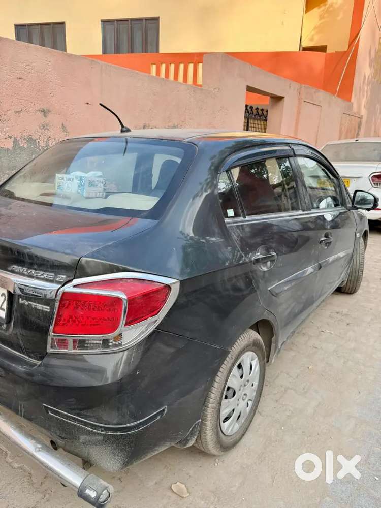 Honda Amaze 2015 Petrol Well Maintained