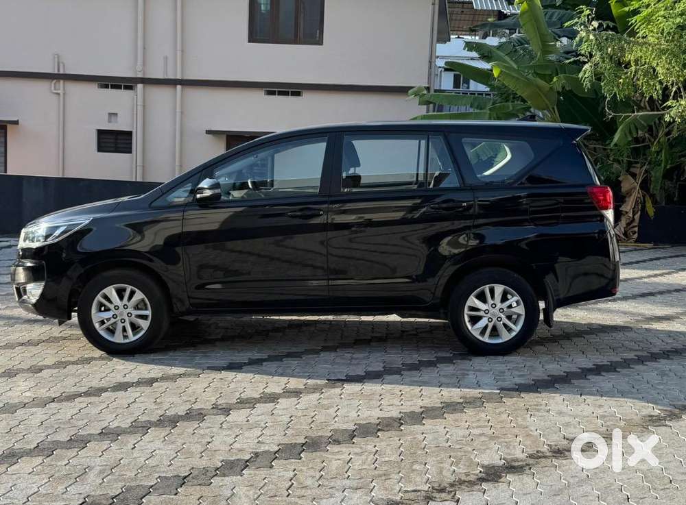 Toyota Innova Crysta 2023 Diesel Well Maintained