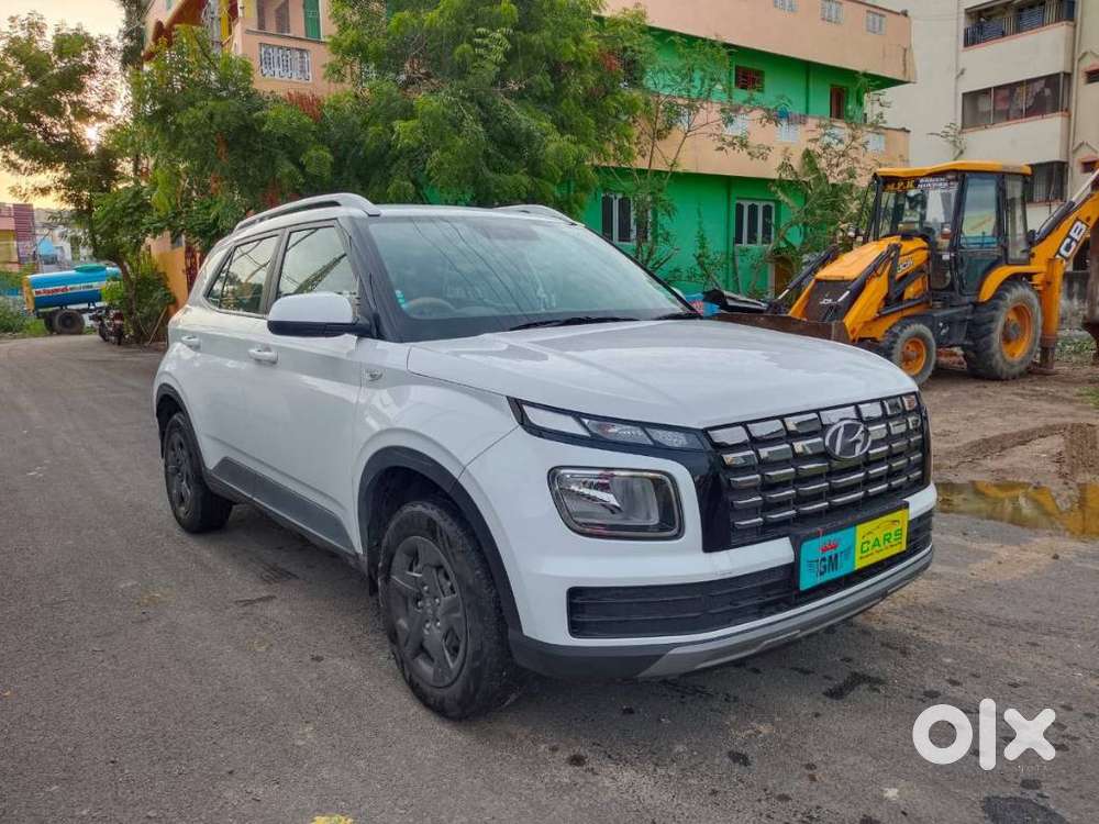 Hyundai Venue, 2025, Petrol