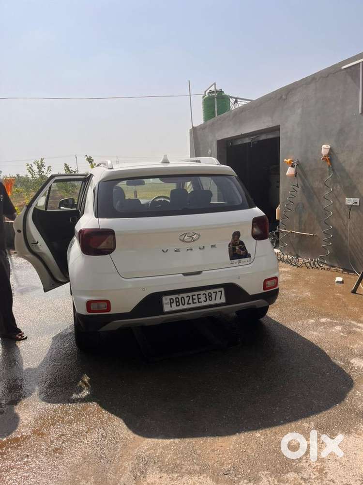 Hyundai Venue 2021 Petrol Good Condition