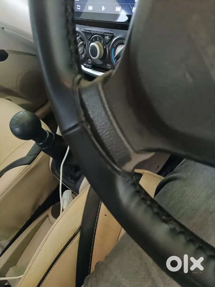 Very Good Condition. 4 Tayer New