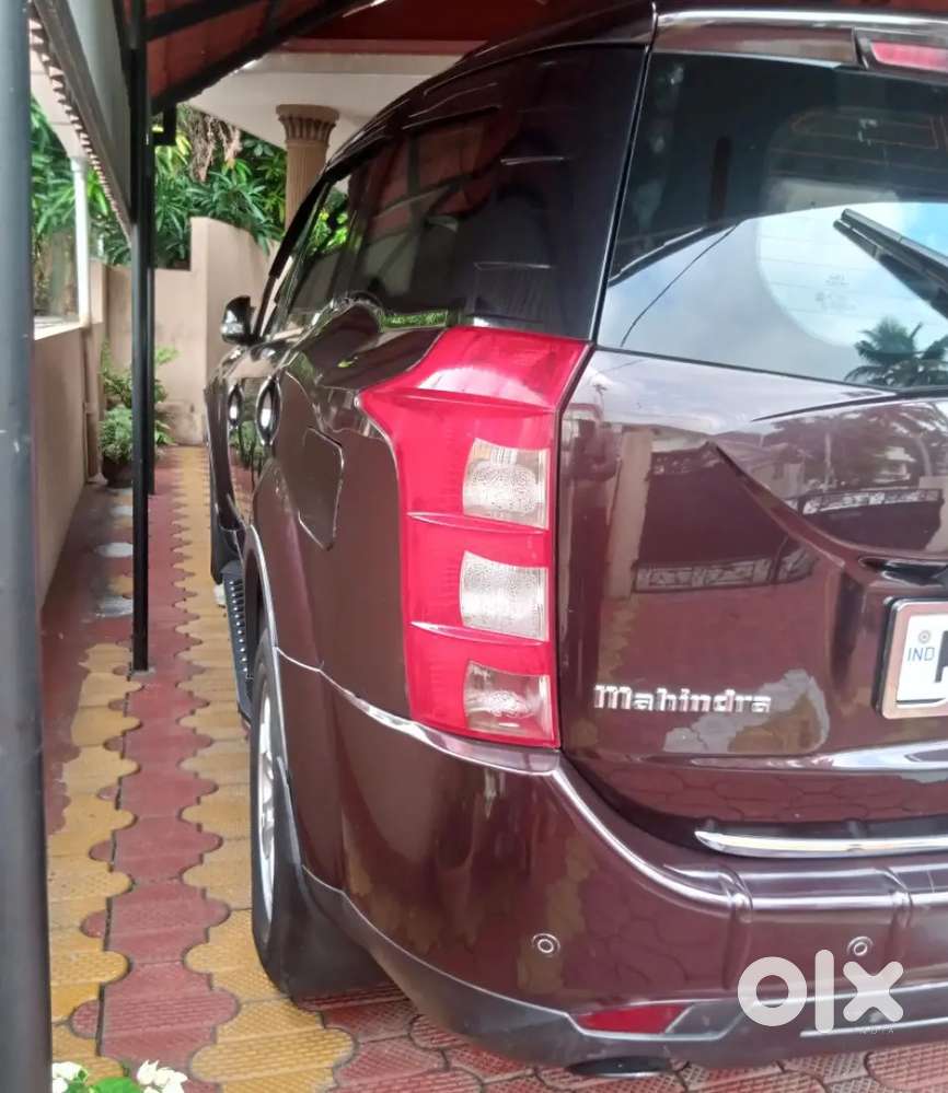 2013 W8 Family Used Car.