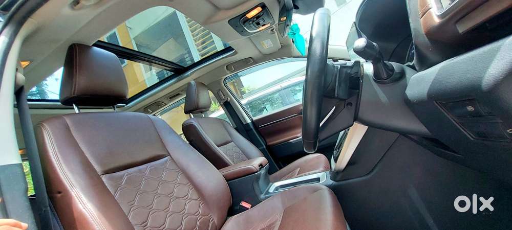 Toyota Innova Hycross 2.0 Zx Hybrid 7 Str, 2023, Petrol