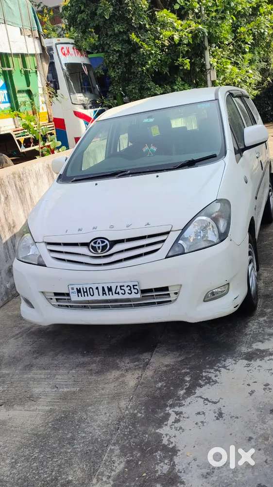 Toyota Innova 2011 Diesel 190000 Km Driven