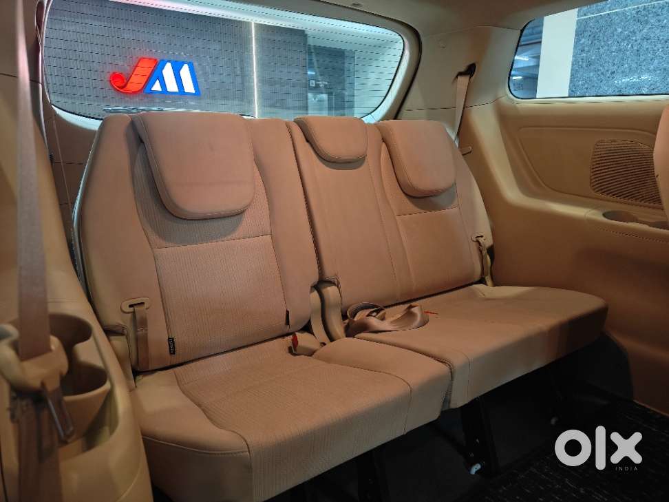 Kia Carnival Premium, 2021, Diesel