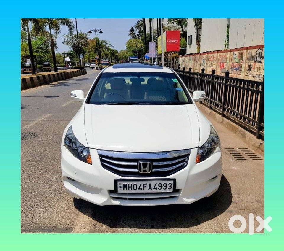 Honda Accord 2.4 Elegance Manual, 2011, Petrol