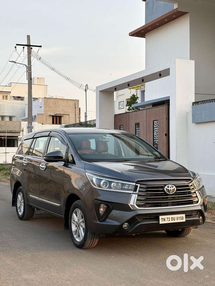 Toyota Innova Crysta 2.4 V 7 Str, 2016, Diesel