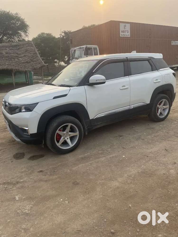 Maruti Suzuki Brezza 2023 Petrol 25000 Km Driven
