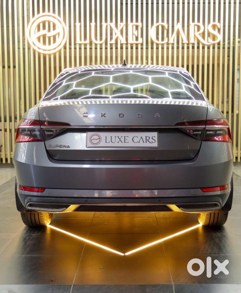 Skoda Superb 2.0 L&k Tsi At, 2022, Petrol