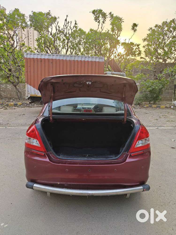 Maruti Suzuki Swift Dzire Vxi Optional, 2016, Petrol