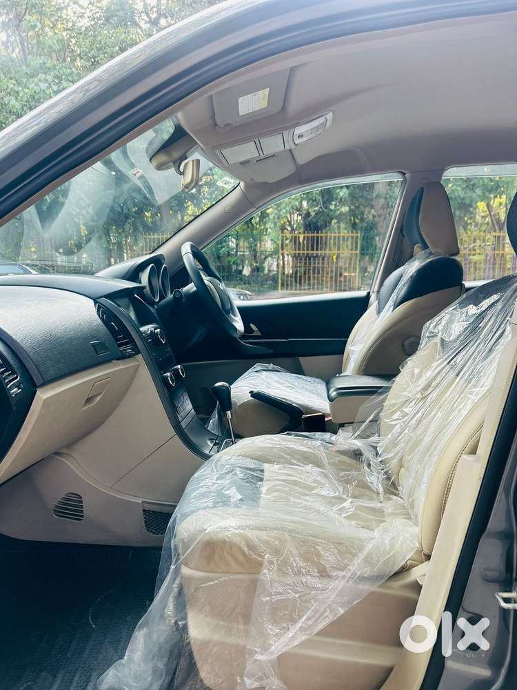 Mahindra Xuv500 At W6 2wd, 2016, Diesel