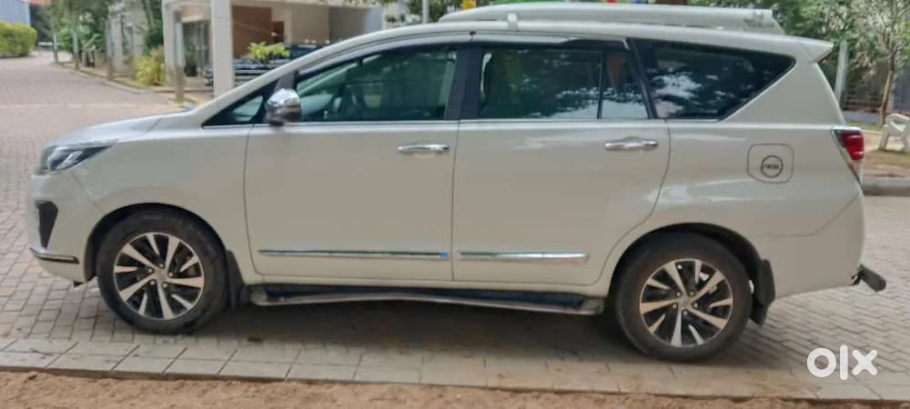 Toyota Innova Crysta 2021