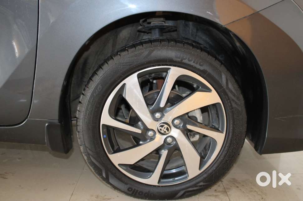 Toyota Glanza 1.2 V Amt, 2024, Petrol