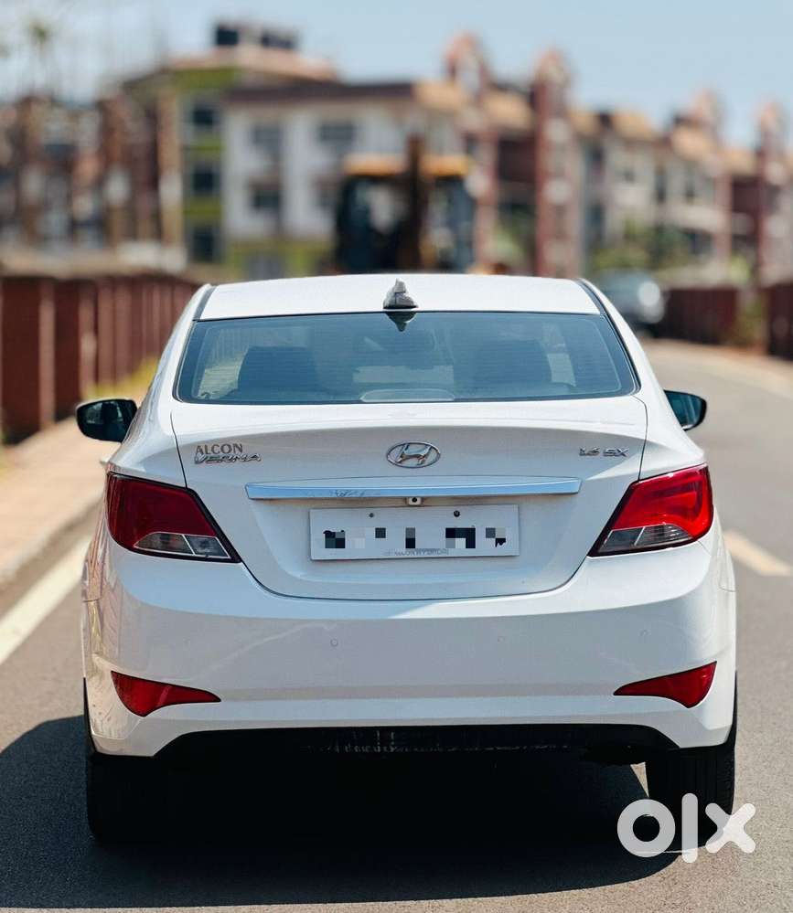 Hyundai Verna [2015-2018] Fluidic 4s 1.6 Vtvt Sx, 2016, Petrol