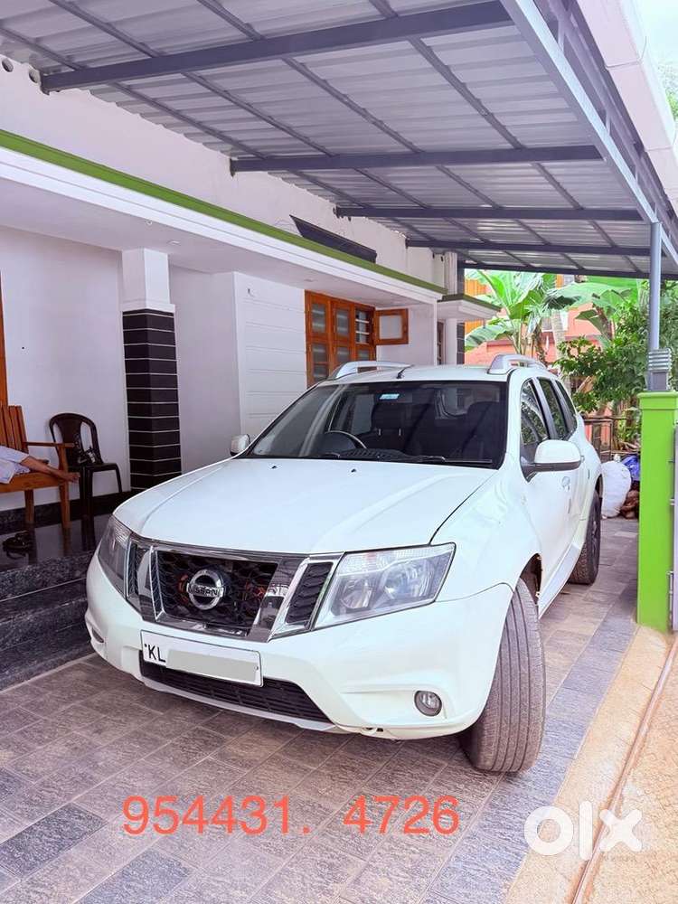 Nissan Petrol Car 2014
