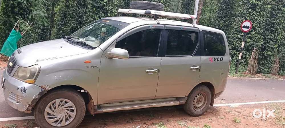 Mahindra Xylo Diesel Auto 2010