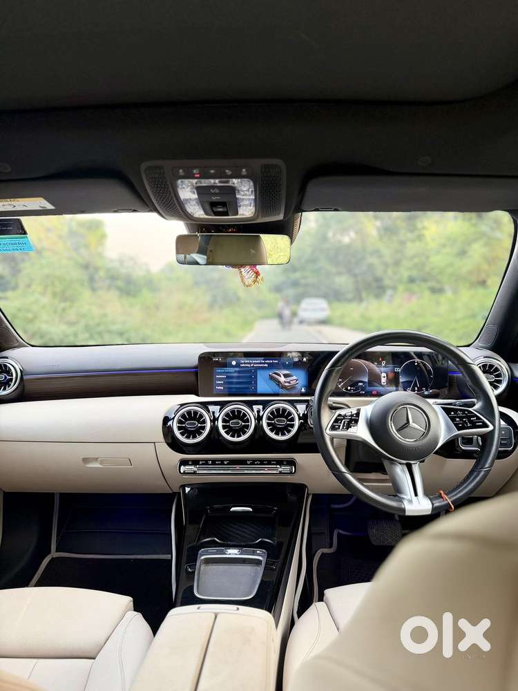 Mercedes-benz A-class Limousine 1.3 A 200, 2024, Petrol