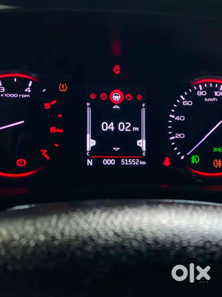 Maruti Suzuki Swift Amt Zxi, 2021, Petrol