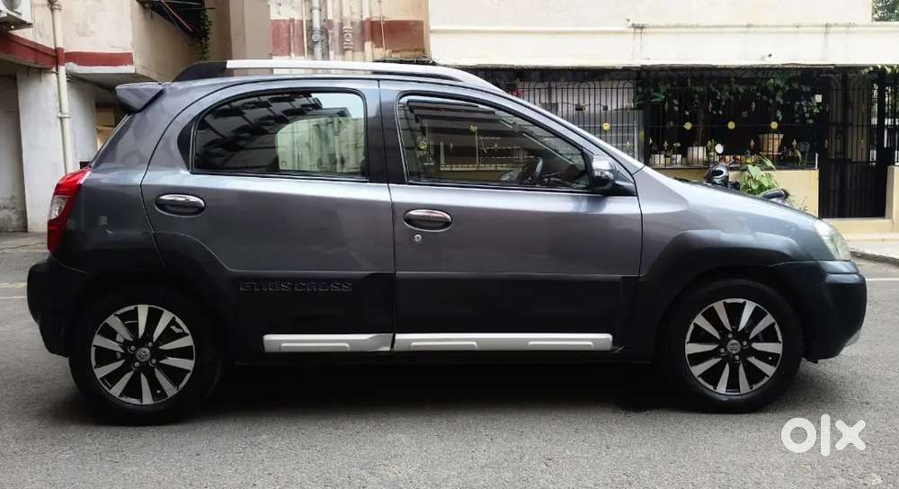 Toyota Etios Cross 2015 Diesel Well Maintained