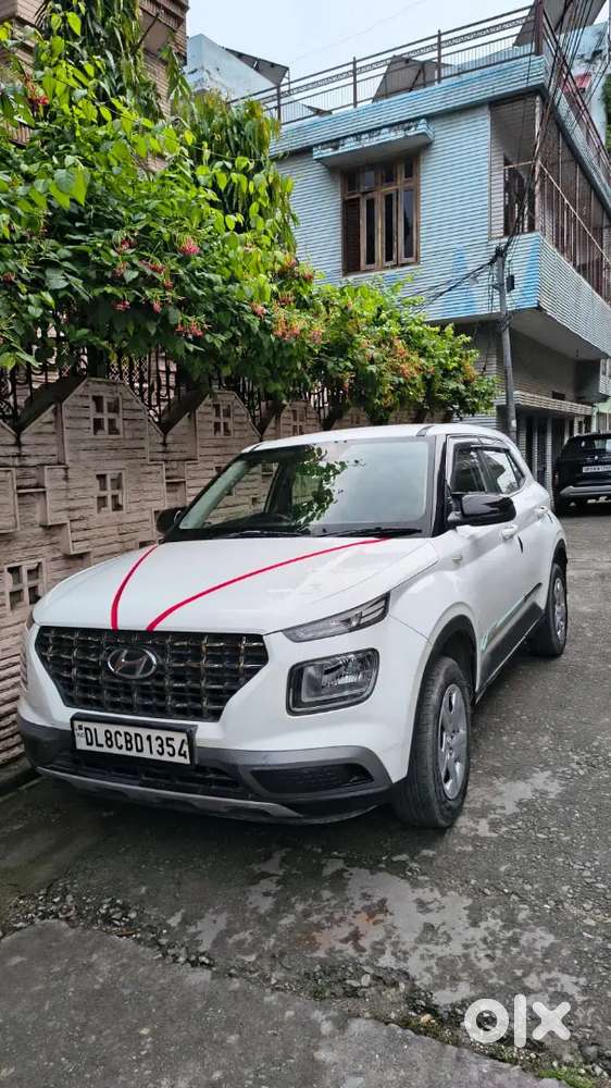 Hyundai Venue 1.2 E 2022 Petrol Manual All Original Hai
