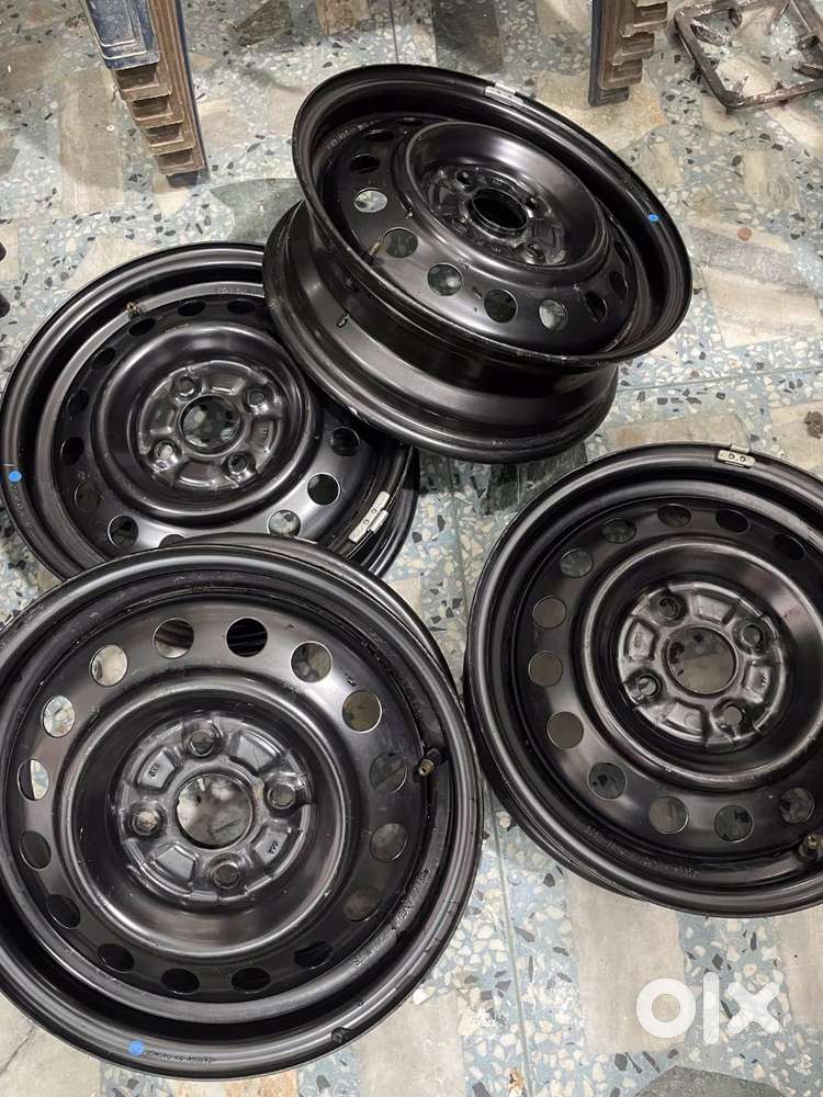 Original Maruti Suzuki 14 Steel Rims & Wheel Caps (Set of 4)