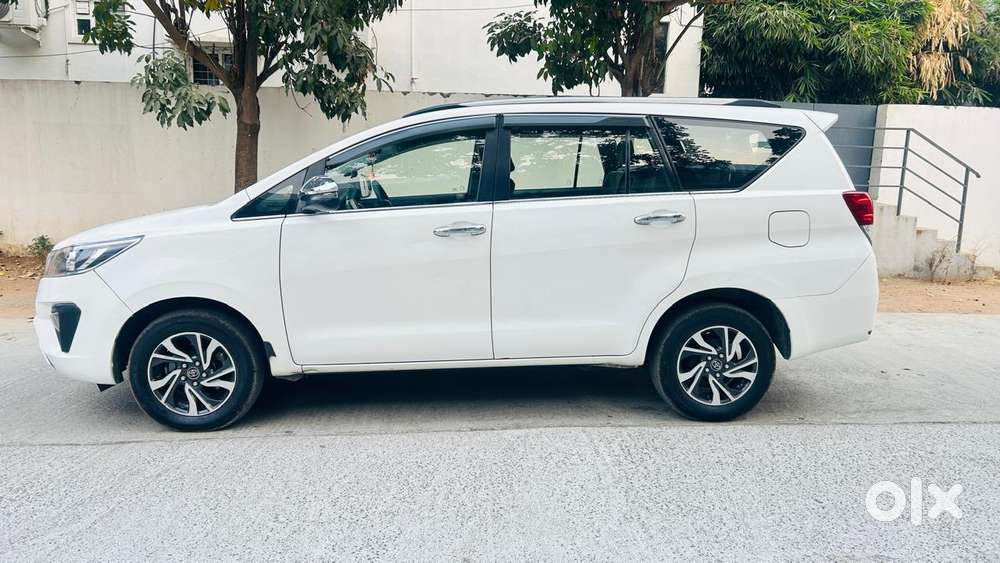 Toyota Innova Crysta 2.4 Z 7 Str, 2023, Diesel