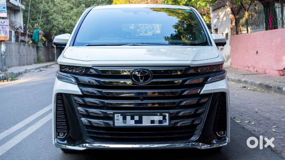 Toyota Vellfire Vip – Executive Lounge, 2024, Petrol