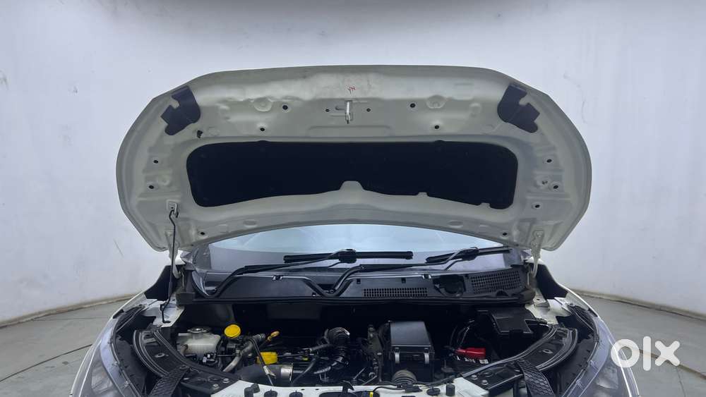 Nissan Magnite Xv Turbo, 2022, Petrol