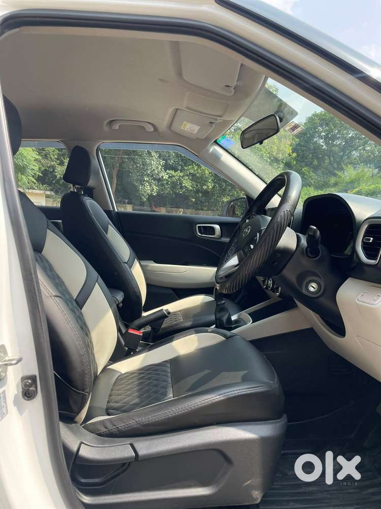Hyundai Venue S 1.2 Petrol, 2024, Petrol