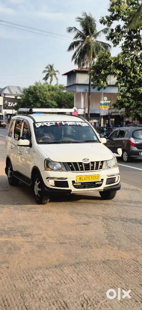 Mahindra Xylo 2012.