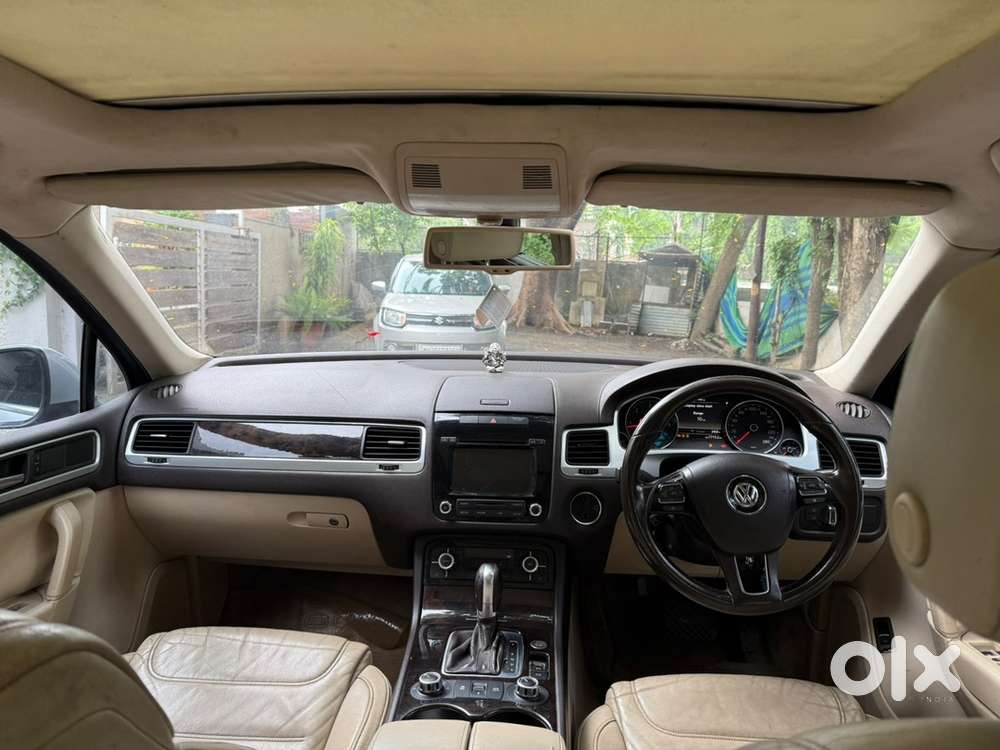 Volkswagen Touareg 2012 Diesel 128000 Km Driven