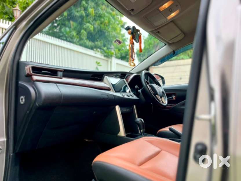 Toyota Innova Crysta [ ] 2.4 Gx At 7 Str, 2019, Diesel