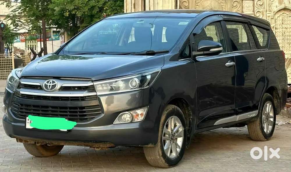 Toyota Innova Crysta 2017 Diesel Manual Car