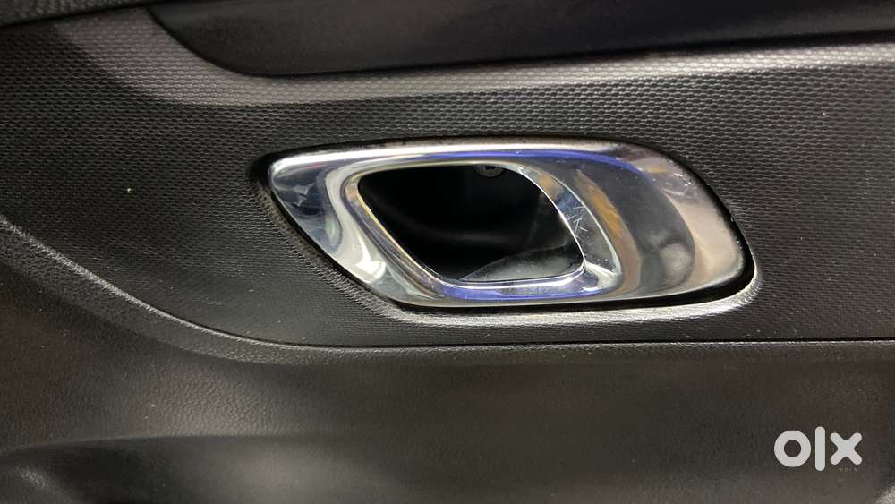 Renault Kwid 2015-2019 1.0 Rxt (o), 2018, Petrol