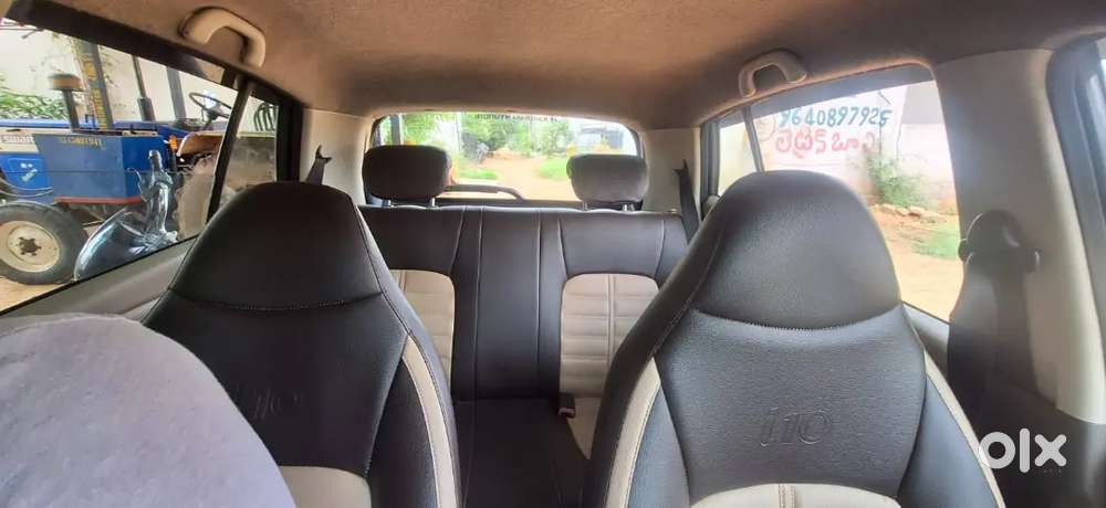 Hyundai I10 Sportz 2011 Model