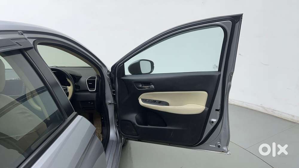 Honda City 1.5 V Mt, 2024, Petrol