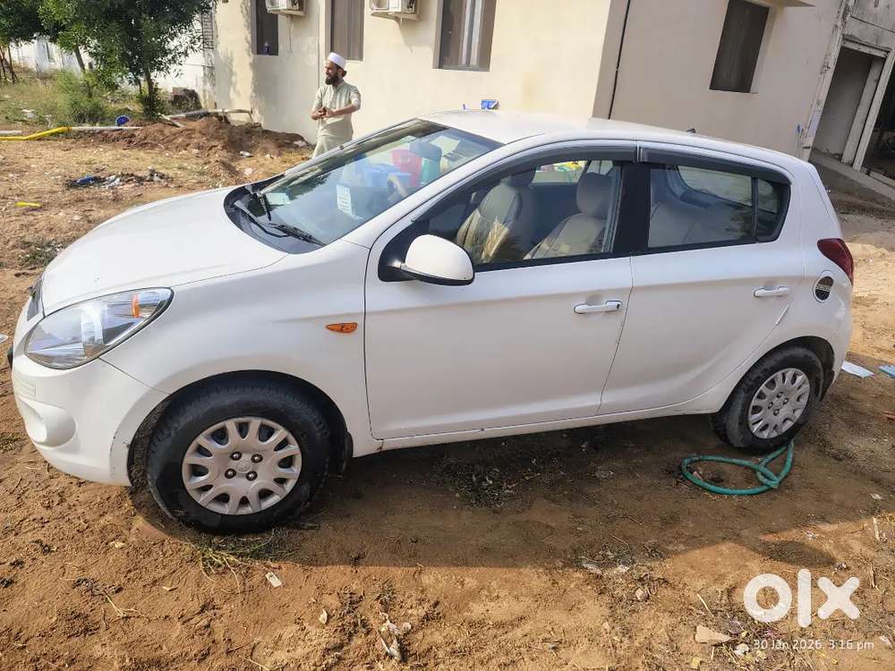 Hyundai I20 2010 Cng & Hybrids Good Condition