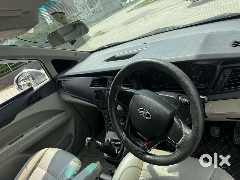 Mahindra Marazzo M4, 2018, Diesel