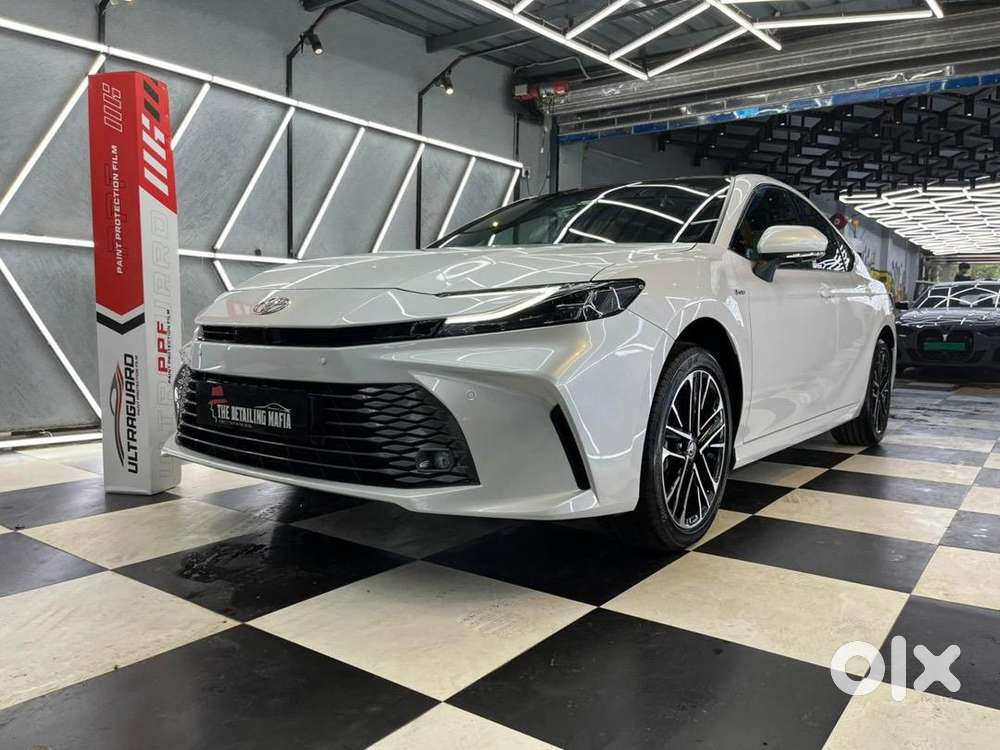 Toyota Camry 2025 Petrol Well Maintained