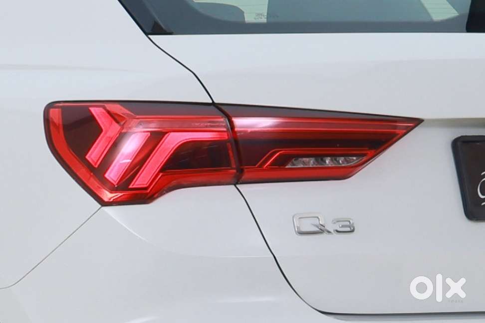 Audi Q3 40 Tfsi Premium Plus, 2023, Petrol