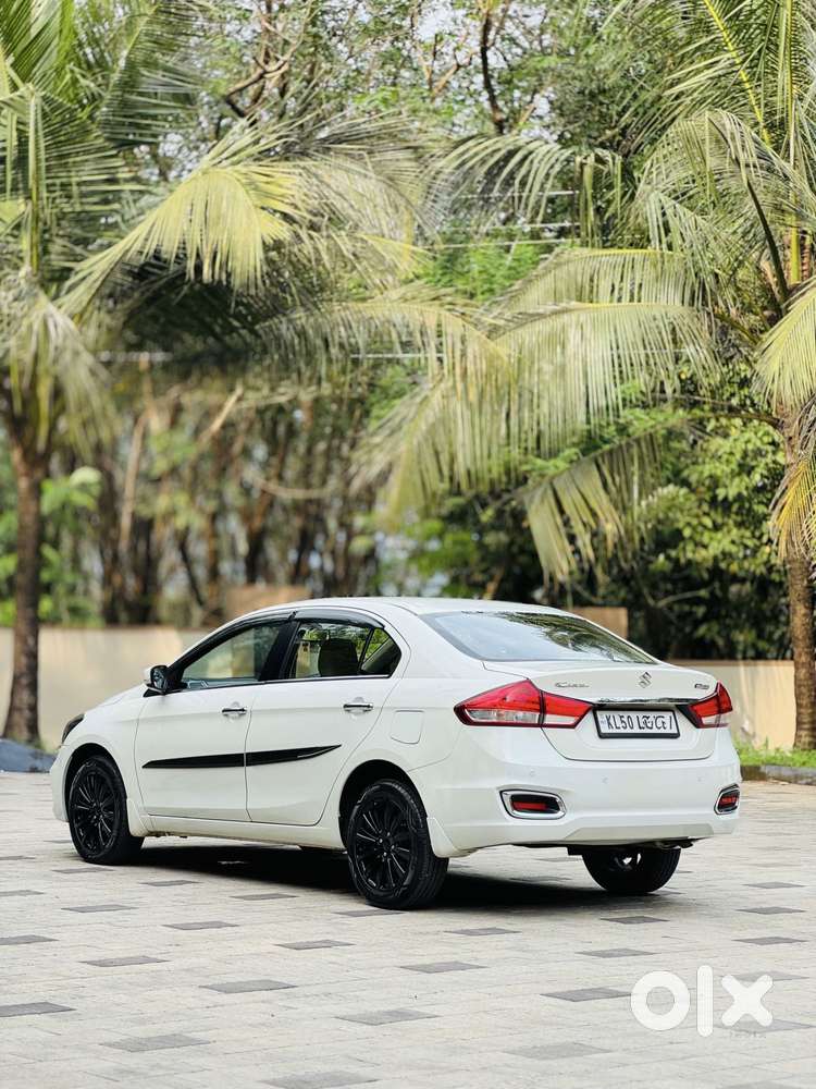 Maruti Suzuki Ciaz Alpha 1.5 At, 2022, Petrol