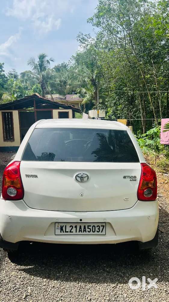 Toyota Etios Liva 2012