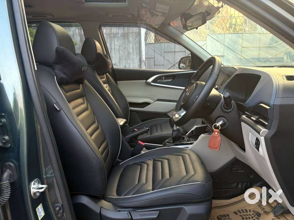 Kia Carens G1.5 6mt Gravity, 2025, Petrol