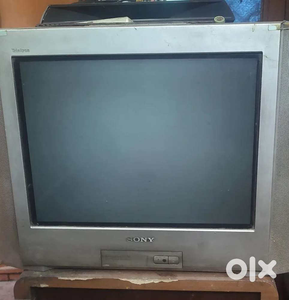 Sony TV with woofer